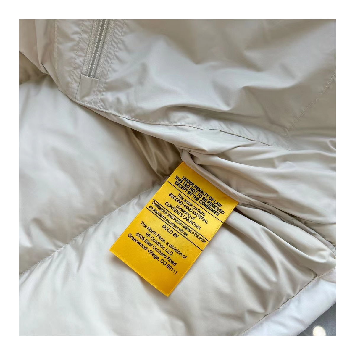 The North Face Cropped Puffer Jacket with Stand Collar - Cream