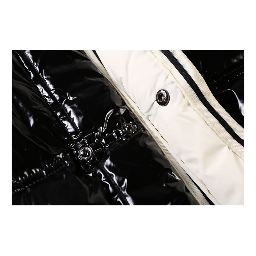 Moncler Contrast-Trim Glossy Hooded Down Jacket