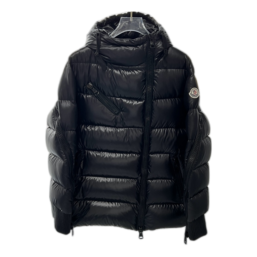 Moncler Liriope Asymmetric-Zip Hooded Down Puffer Jacket